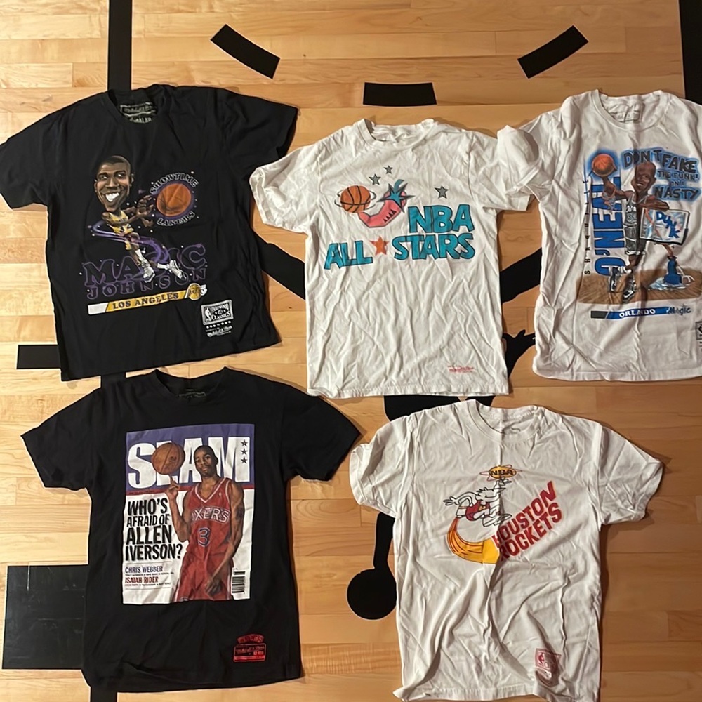 Lot of 5 Mitchell & Ness NBA t-shirts Size Small